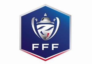 队报报道称，因工程原因，法国杯决赛场地无法按原定日期举办，比赛或提前一天进行。